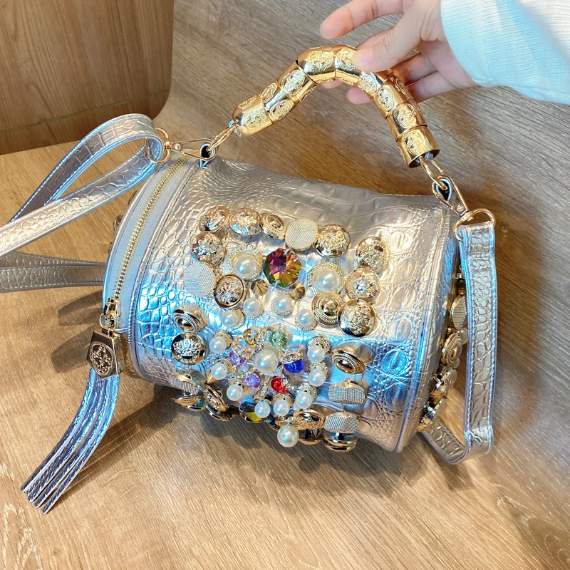sac à main de luxe de styliste pour femme, sacoche à bandoulière, seau argenté, oreiller perlé, fait à la main, décontracté