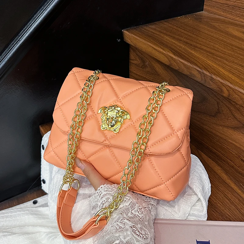 sac à bandoulière tendance pour femmes, design élégant, matériau doux, intérieur spacieux confortable, idéal pour un usage quotidien, sorties