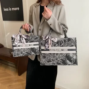 Sac à bandoulière Parisian Chic d’inspiration vintage, élégant sac à main en cuir à poignée supérieure avec chaîne détachable pour la transition jour à nuit Sac à bandoulière Parisian Chic d’inspiration vintage, élégant sac à main en cuir à poignée supérieure avec chaîne détachable pour la transition jour à nuit