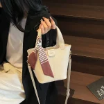 Sac à main en cuir pour femmes, fourre-tout de styliste de mode élégant, sac à bandoulière de luxe pour un Look quotidien moderne et Chic