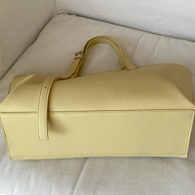 sac à main en cuir de luxe pour femmes, sac de plage d'été tendance, décontracté, style coréen, fourre tout populaire pour dames, 2025