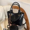 sacs à bandoulière à poignée supérieure avec pendentif pour femme, sac à main rouge, créateur de marque de luxe, mode initiée, fourre tout, e27