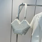 Sacs à main chics de marque de luxe, finition en cuir, sac messager et sacs fourre-tout pour femmes par un célèbre styliste élégant