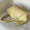 sac à main en cuir de luxe pour femmes, sac de plage d'été tendance, décontracté, style coréen, fourre tout populaire pour dames, 2025