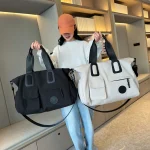 [Fourre-tout de voyage de grande capacité] Sac fourre-tout de voyage de grande capacité, bagage à main léger, sac de sport avec bandoulière