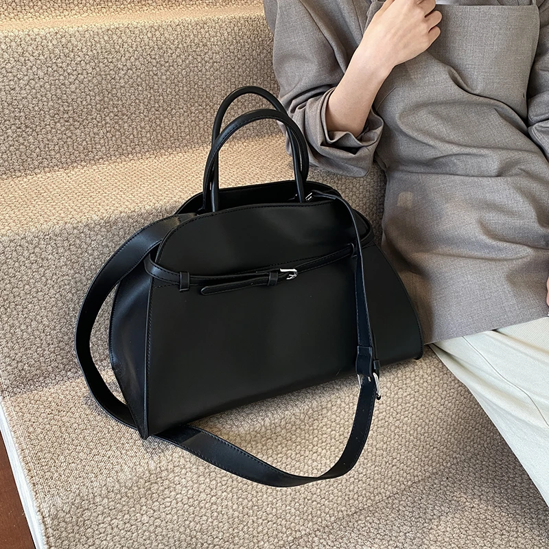 sac de luxe femme sacs à bandoulière grands sacs à poignée supérieure élégants pour femmes, ceinture de couleur pure, fourre tout à bandoulière de grande capacité, derniers sacs à main de luxe de styliste, 2025