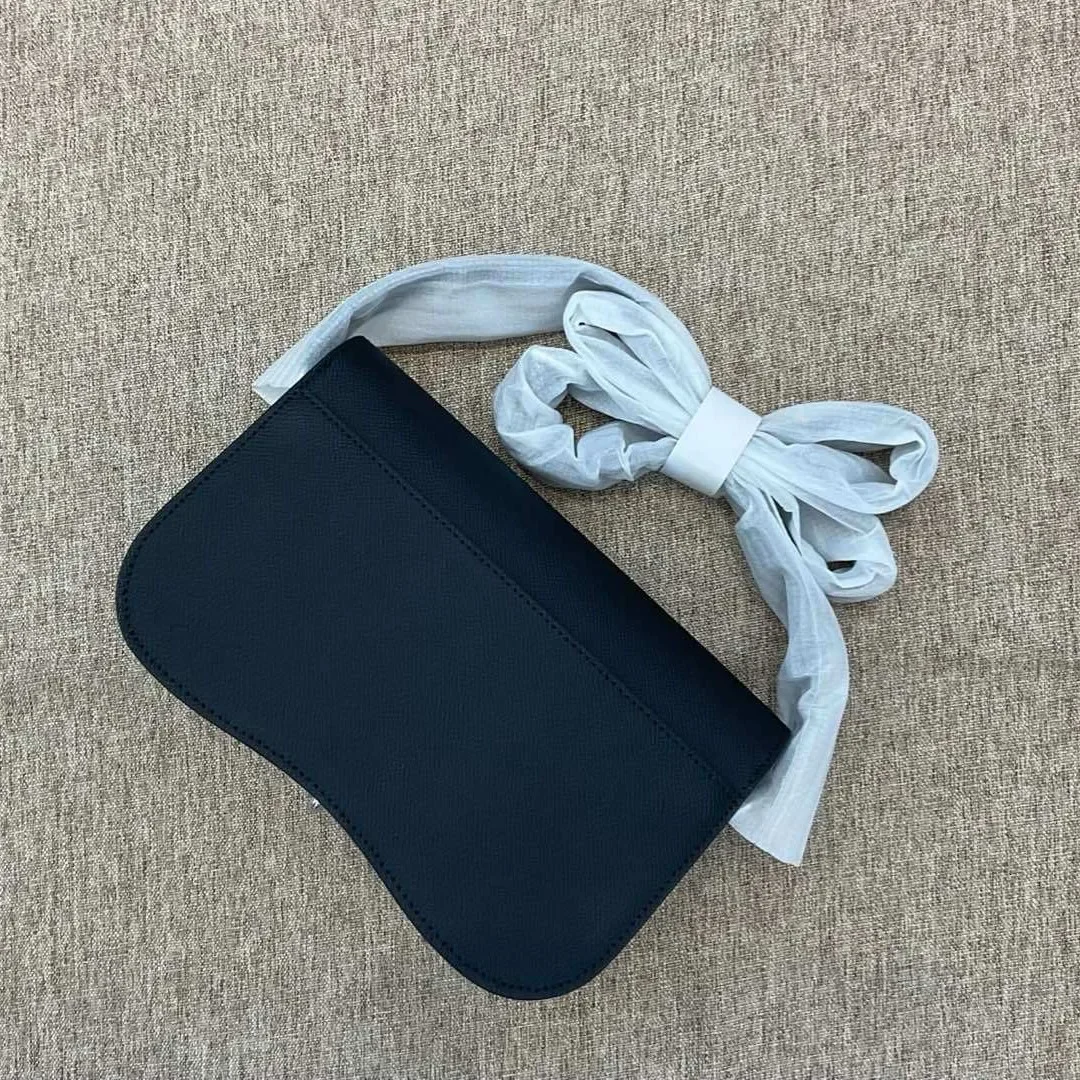 sac de selle à la mode, sac à main en cuir pêche joue fesses sac sous les bras sac à bandoulière élégant sac à bandoulière version horizontale