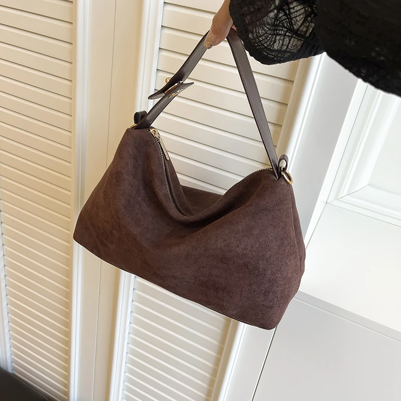 sac à main en cuir pour femmes, fourre tout de luxe classique de styliste, fourre tout élégant pour un usage urbain quotidien