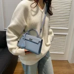 Sac à bandoulière en cuir à la mode – Sac à main pour femme avec bandoulière Design classique par marque de créateur