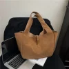 sac fourre tout rétro chic 2025, sac à main de style panier structuré pour femmes, sac à bandoulière à texture mate, sac de transport spacieux pour tous les jours
