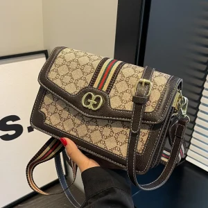 Petit sac à main rétro de style design, nouveau modèle de sac à bandoulière à la mode, classique, sac d&rsquo;affaires à une épaule de haute qualité, 2025