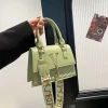 petit sac carré chic pour femmes, sac à main polyvalent à bandoulière et à bandoulière, mini sac à poignée supérieure pour usage quotidien, nouvelle collection 2025