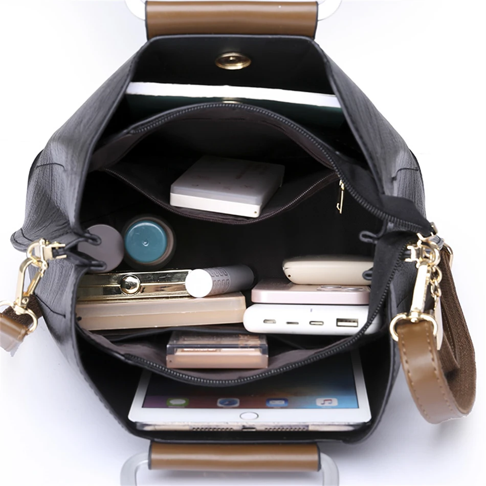 sac à main de luxe de styliste pour femmes, sacoche en cuir huilé de marque, fourre tout à bandoulière, petit sac à la mode, 2024