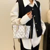 sac à bandoulière en cuir chic pour femmes, marque de luxe, sac à main à bandoulière avec boucle gravée