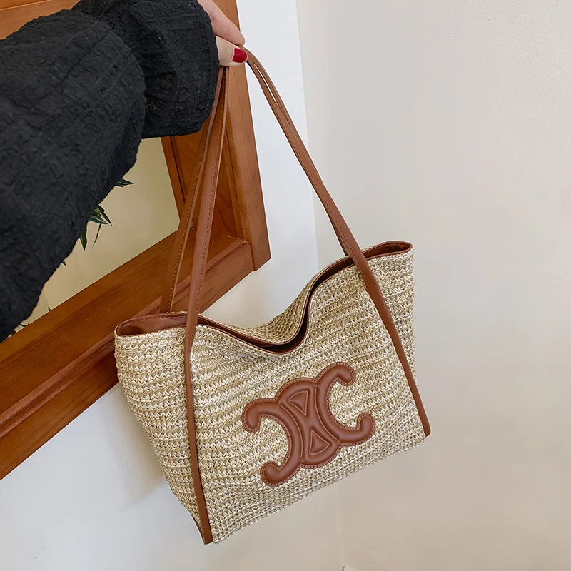 sac fourre tout en paille tissé à la main, sac à bandoulière en rotin boho avec ajouré, sac de plage spacieux, sac à bandoulière artistique fait à la main pour femmes