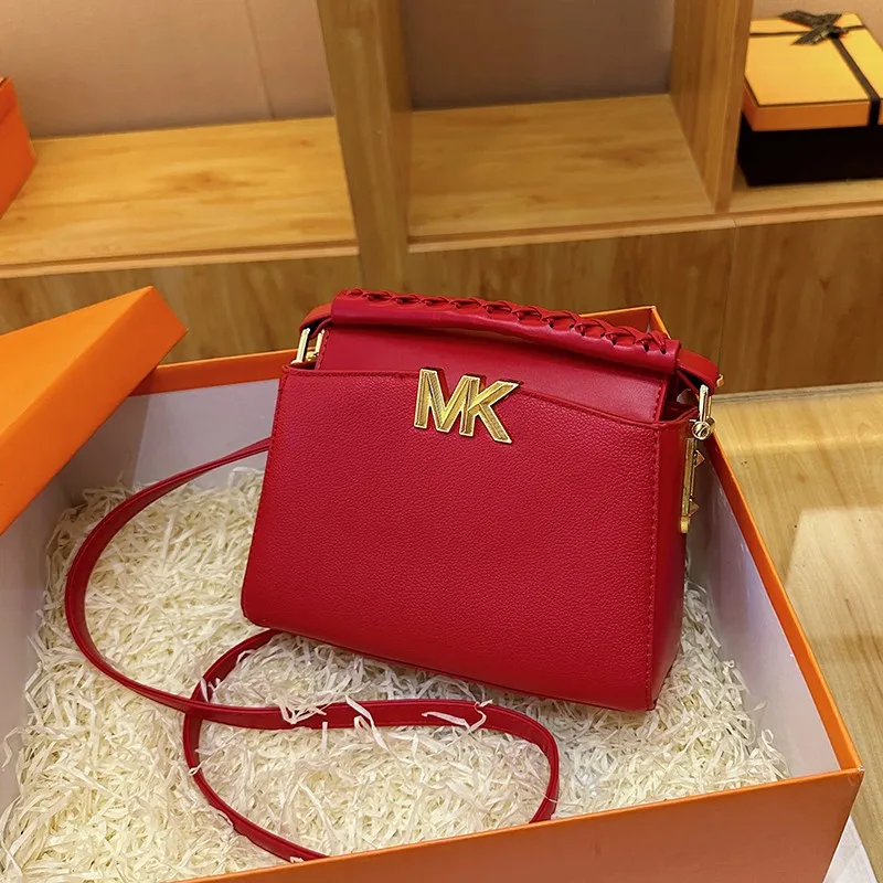 sac fourre tout en cuir de marque de luxe pour femmes, sac à main classique élégant de style à bandoulière par des célèbres dames de styliste