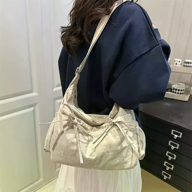 sac fourre tout plissé simple à la mode, sac à bandoulière léger et spacieux, sacs à bandoulière de banlieue pour femmes, cadeau