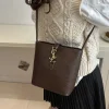 sac seau rétro polyvalent pour femmes, haut de gamme, mode automne et hiver, sac à bandoulière design de luxe, nouvelle collection 2025