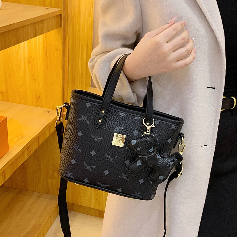 sac messager de styliste paris pour femmes, sac à main élégant et minimaliste en cuir, fourre tout