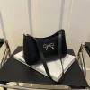 sac à bandoulière élégant avec décoration de nœud en métal, sac sous les bras polyvalent, sac baguette classique marron et noir pour femmes, usage quotidien