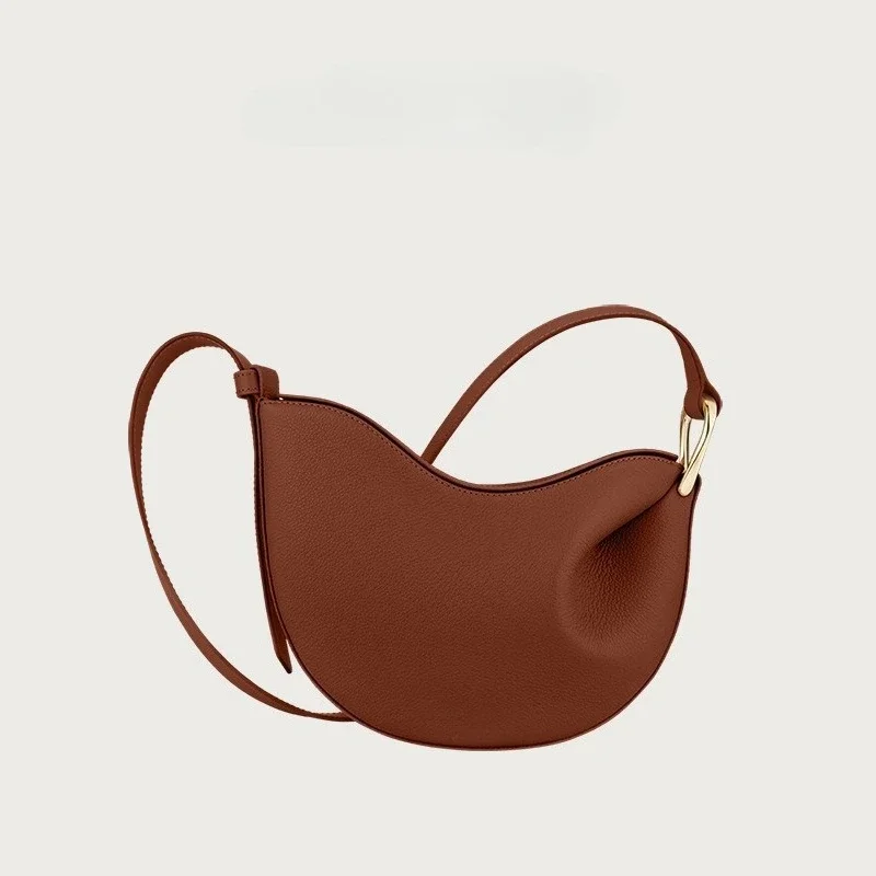 sac à pois français populaire pour femmes, nouveau petit design sous les bras, sac à bandoulière simple en cuir pour femmes,
