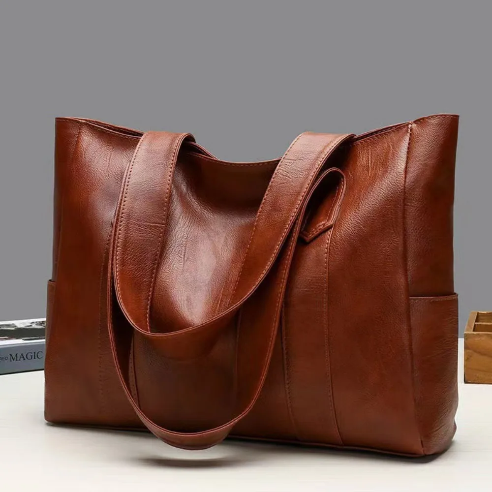 sac fourre tout en cuir pour femme, rich an wanita, besar initié, perempuan