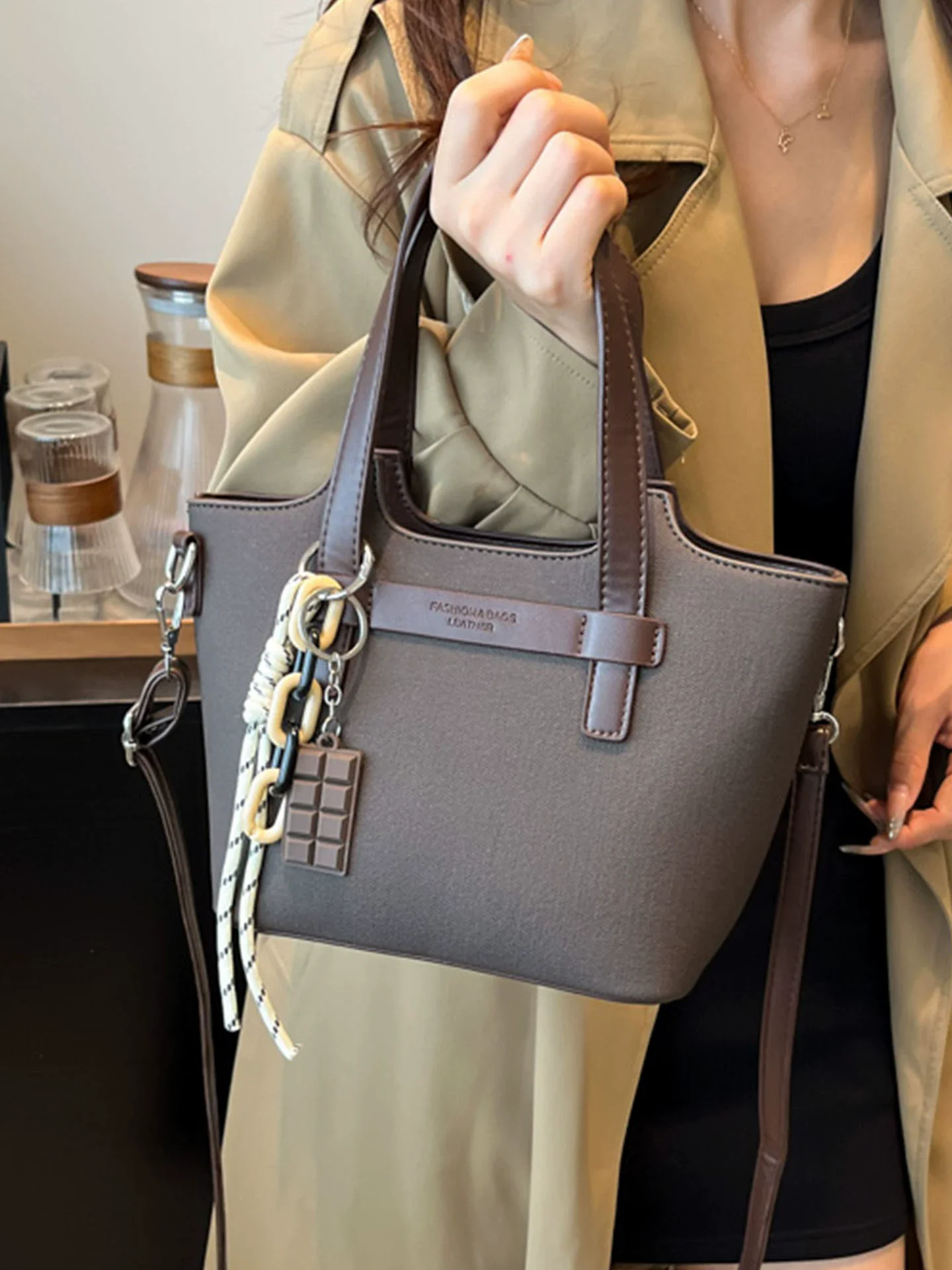  sac seau à main haut de gamme pour femmes, design rétro simple, sacs à bandoulière simples, fourre tout de grande capacité, automne 2025