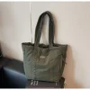 sac fourre tout simple et de loisirs en nylon, sac à bandoulière simple de grande capacité, sac à poignée pour les déplacements quotidiens