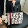 Sac fourre-tout de styliste pour femmes, nouveau sac à bandoulière tendance haut de gamme, grande capacité, classique, mode luxe, poignée supérieure, qualité supérieure
