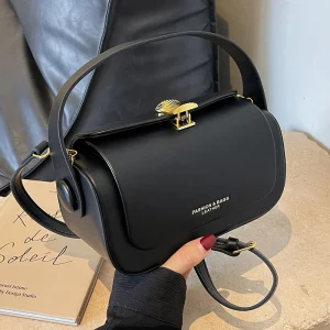 Sac à bandoulière noir classique pour femmes, sacs carrés rétro polyvalents, sacs à main à rabat en cuir texturé de grande capacité, nouvelle collection 2025 Sac à bandoulière noir classique pour femmes, sacs carrés rétro polyvalents, sacs à main à rabat en cuir texturé de grande capacité, nouvelle collection 2025