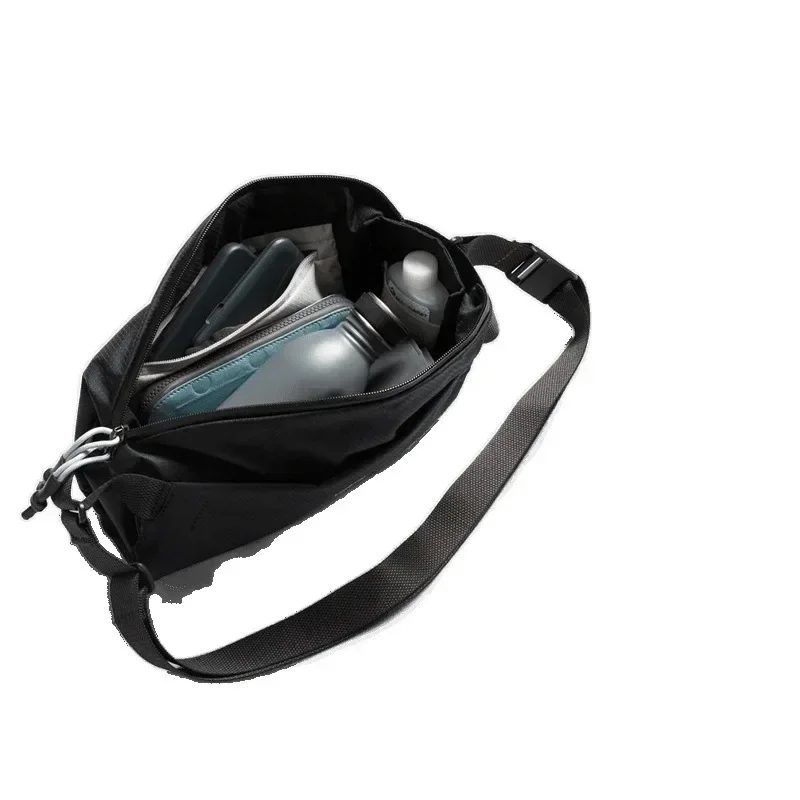 sac de poitrine portable léger de grande capacité, sac à bandoulière simple décontracté pour les déplacements et les voyages, sac à bandoulière de loisirs