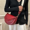 Sac fourre-tout en cuir tendance pour femmes avec bordure en daim souple et intérieur spacieux, parfait pour les voyages de week-end Sac fourre-tout en cuir tendance pour femmes avec bordure en daim souple et intérieur spacieux, parfait pour les voyages de week-end 