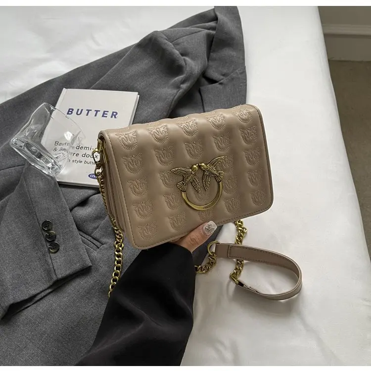 mini sac carré chic 2025, sac à main élégant avec sangle en chaîne, sac à bandoulière de luxe pour femmes pour le quotidien et la soirée