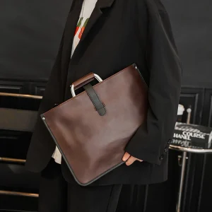 Nouveau sac pour hommes rétro sacs à main en cuir grande mallette d&rsquo;affaires célèbre sac à bandoulière de créateur marque de luxe sac de fichier pour les garçons cool