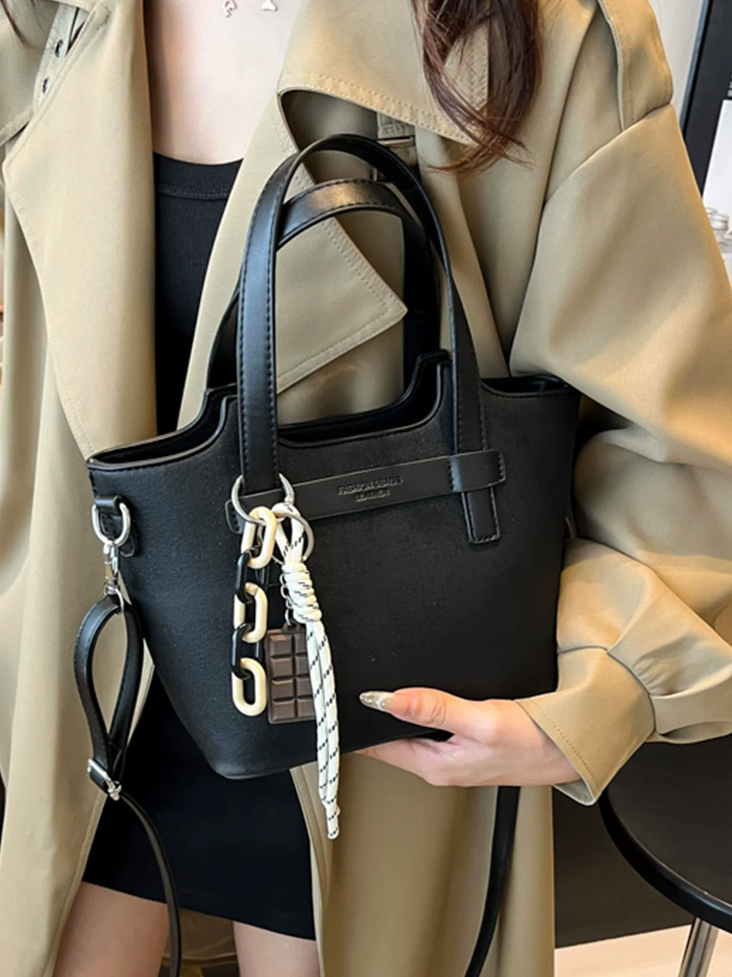  sac seau à main haut de gamme pour femmes, design rétro simple, sacs à bandoulière simples, fourre tout de grande capacité, automne 2025