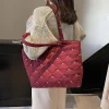 Sac fourre-tout matelassé doux avec nœud brodé, sac à main à carreaux en losange de grande capacité en Polyester, sac à bandoulière à bulles de Style coréen pour la plage