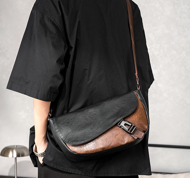 petits cartables rétro tendance pour hommes, sacs à bandoulière polyvalents pour les déplacements, nouveaux sacs de facteur à la mode pour garçons cool