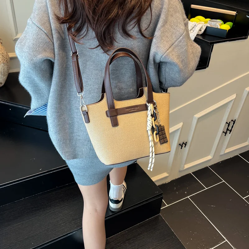  sac seau à main haut de gamme pour femmes, design rétro simple, sacs à bandoulière simples, fourre tout de grande capacité, automne 2025