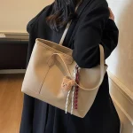 Sac fourre-tout pour femme en cuir de chèvre avec haut de gamme islande tendance léger doux style quotidien