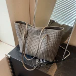 Sac fourre-tout grande capacité pour femme, design simple et décontracté, version coréenne, peut être utilisé comme sac à bandoulière, travail commConsulto