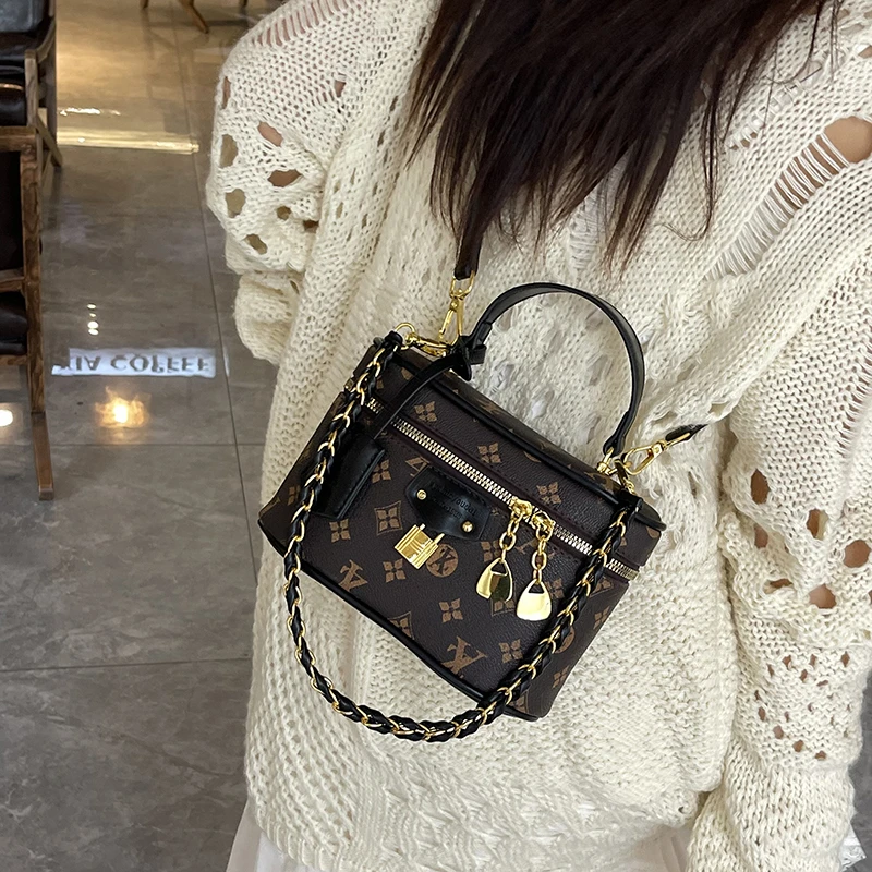 sac à main en cuir pour femmes, style épaule populaire classique élégant de marque de luxe célèbre styliste avec plusieurs poches
