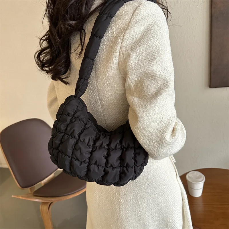 sacs à bandoulière plissés matelassés pour femmes sac rembourré sacs à main en nylon sac à main seau bulles de nuage hobo puffer sac fourre tout en nylon bolsas
