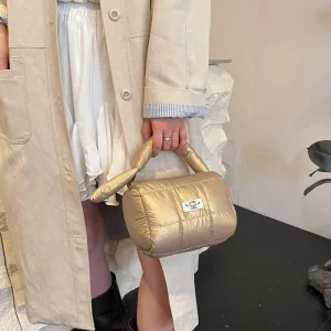 Sac à main matelassé à grille plissée en nuage, grande capacité, organisateur de cosmétiques portatif en Nylon, couleur unie, sac à main bouffant à grille épaisse de voyage