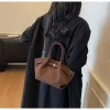 sacs à main fourre tout en cuir suédé mat pour femmes, sac à bandoulière rétro de grande capacité, design de ceinture d'automne et d'hiver