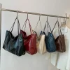 fourre tout sac pour femme style coréen grande capacité sac à bandoulière en cuir souple rétro décontracté sac seau à main 2025 Одноп mga ume сумка
