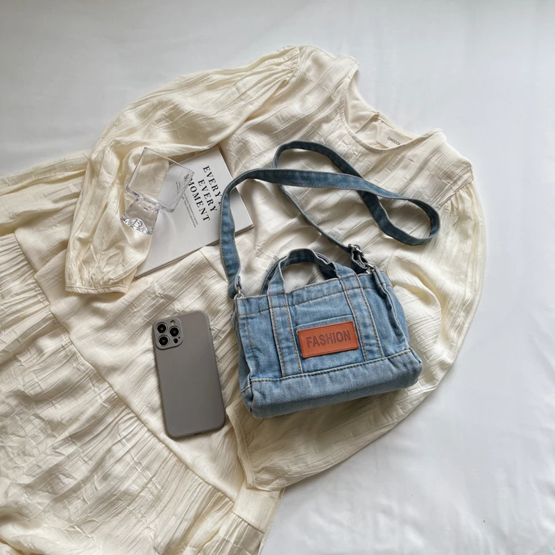 1 sac à main en denim de couleur unie pour femme, sac à bandoulière adapté aux filles, aux dames, aux étudiants, aux reculistes et aux ouvriers à col blanc