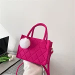 Petit sac carré pour femme, sacs à main décontractés simples et polyvalents, sac messager polyvalent, feutre populaire, nouvelle mode, 2023