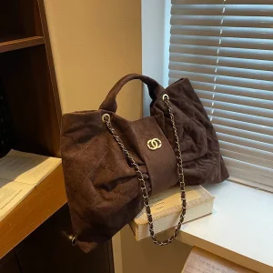 Sac à bandoulière matelassé en velours pour femmes, sac à bandoulière élégant avec accent d&rsquo;arc sous les bras, sac à bandoulière en fourrure douce, sac à main Chic d&rsquo;hiver