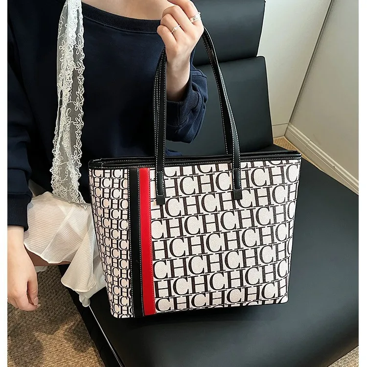 Sac fourre-tout classique pour femmes, sac de travail spacieux de grande capacité, tendance, Look haut de gamme, sac à main à bandoulière Simple pour le Shopping et les voyages Sac fourre-tout classique pour femmes, sac de travail spacieux de grande capacité, tendance, Look haut de gamme, sac à main à bandoulière Simple pour le Shopping et les voyages