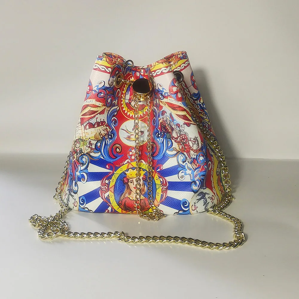 Sac seau décontracté de grande capacité pour femmes, sac à bandoulière de luxe avec chaîne, nouvelle collection 2024 Sac seau décontracté de grande capacité pour femmes, sac à bandoulière de luxe avec chaîne, nouvelle collection 2024